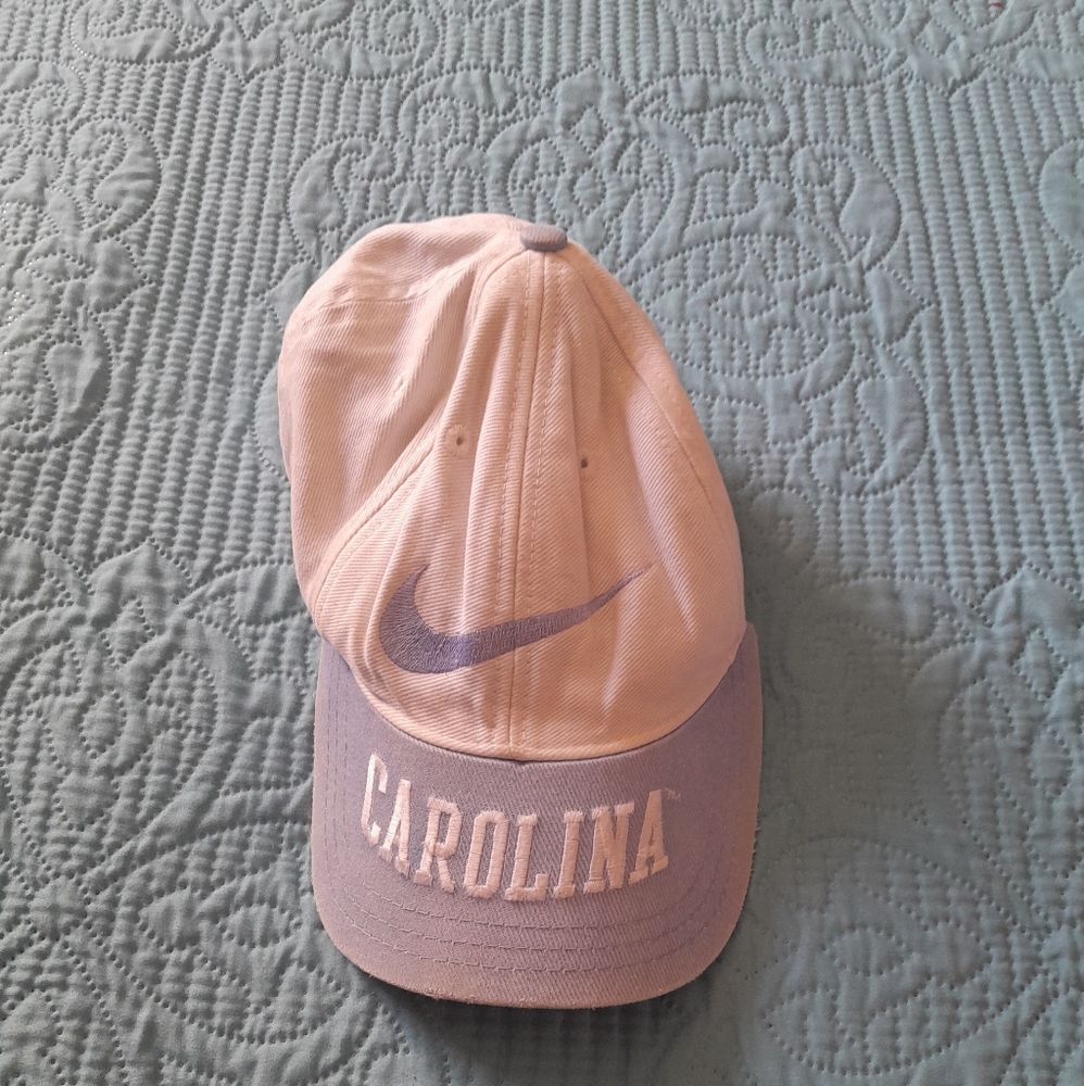 VINTAGE Nike North Carolina Tar Heels Adjustable Cap